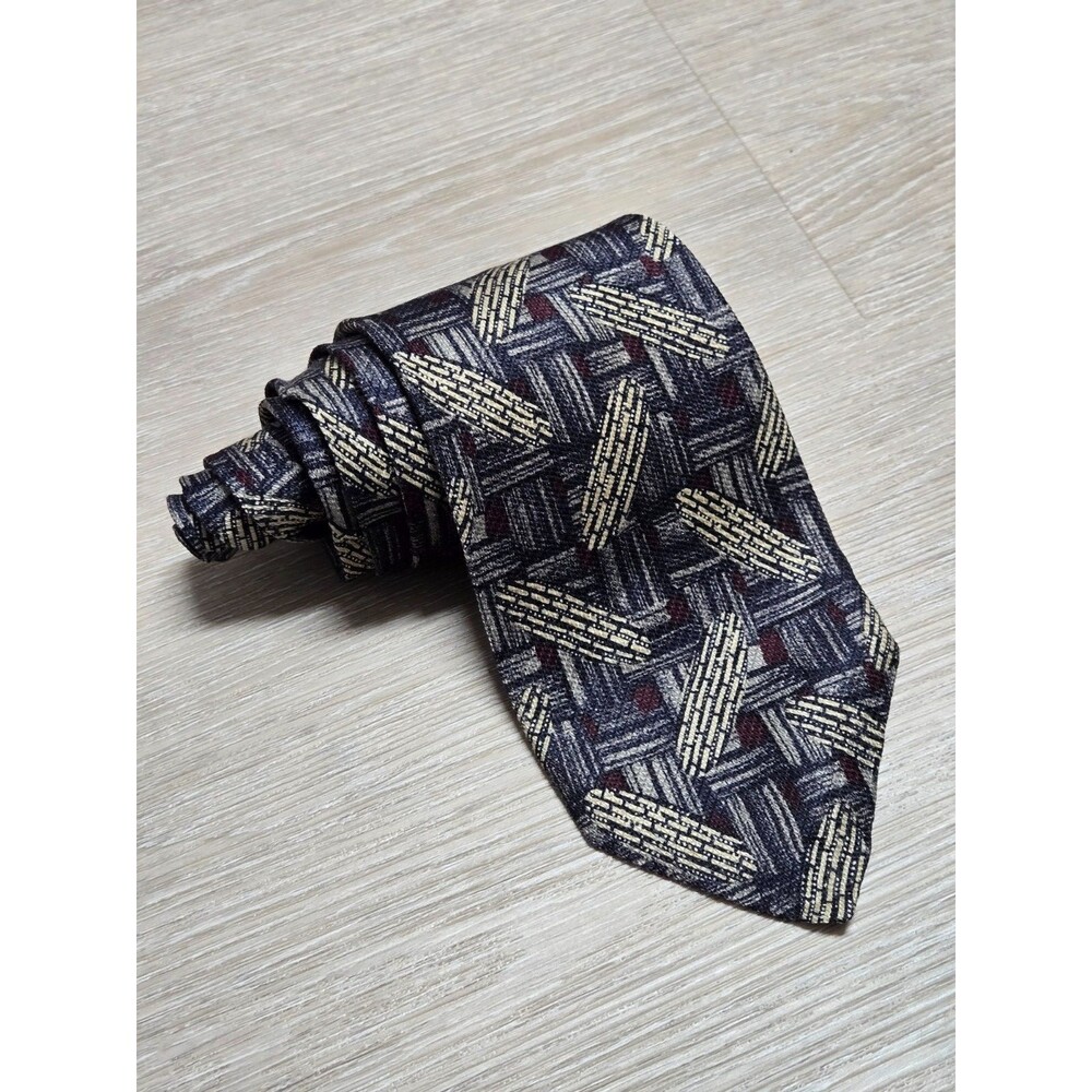 Robert Talbott Studio Silk Necktie Geometric Pattern Luxury Mens Tie